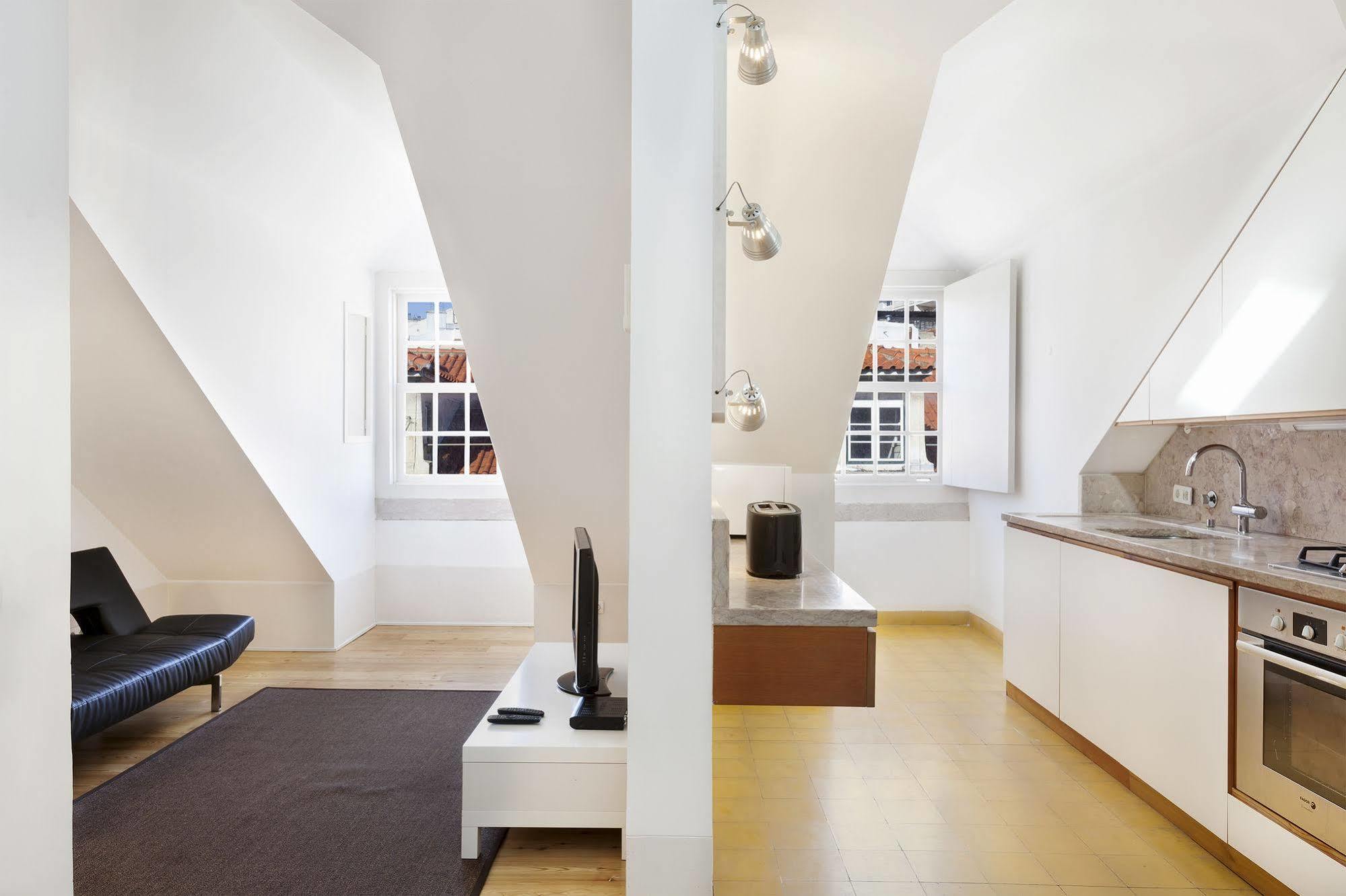 Freedom Serviced Apartments - Cais Do Sodre Lisboa Exterior foto